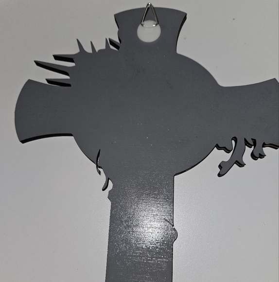 Laser cut wood cross with face - Picture 7 of 7